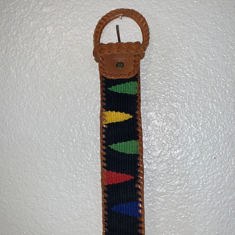 Multicolored embroidered leather belt.